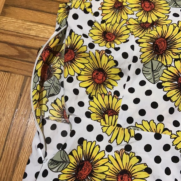 ASOS daisy dress 24 hour price drop - Picture 5 of 5